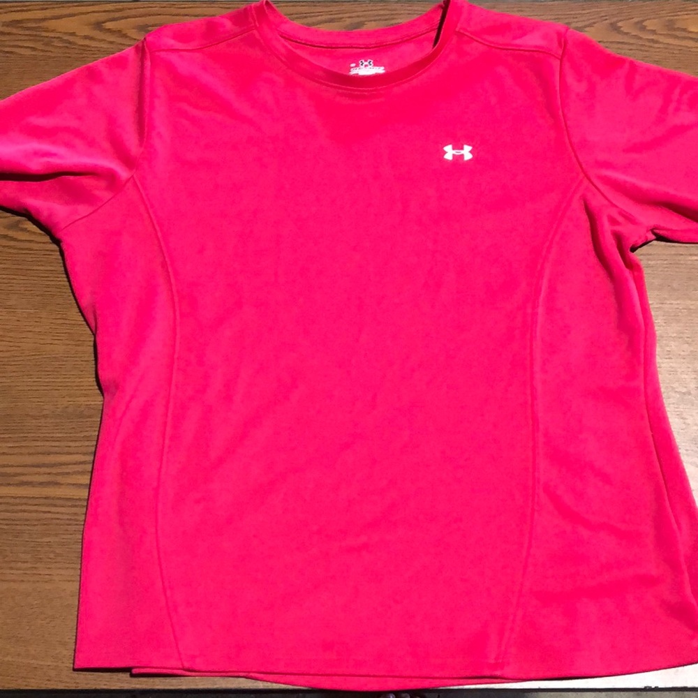 Under Armour T-shirt